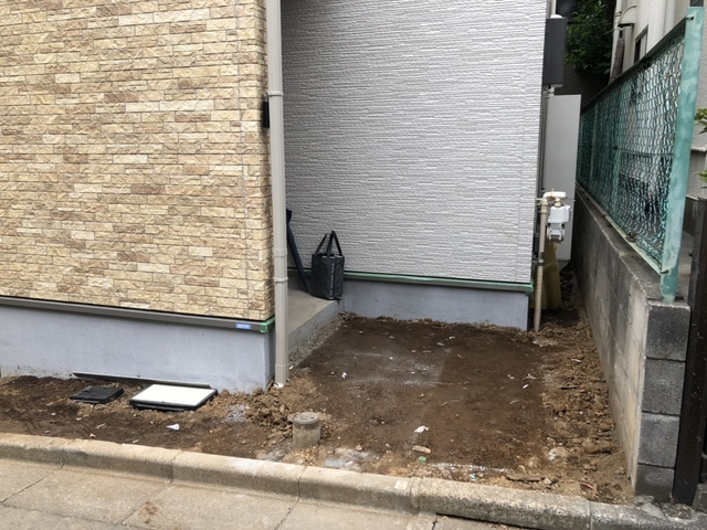 東京都板橋区 特徴的なアプローチの新築外構施工例 エクステリア 外構工事専門店 東京エクステリアデザイン Com